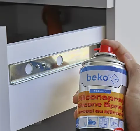 298-4-400pl_a3 Beko Silicon-spray 400 ml Smar uniwersalny