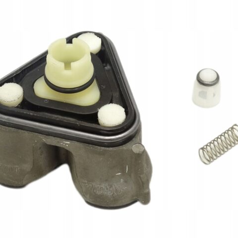 2bd99bc4264295e8b1e4bf69fe456667.jpg Głowica pompy do myjek KARCHER K5 power control 9.002-619.0