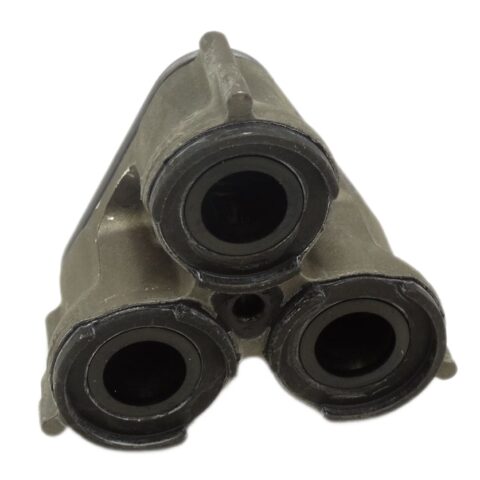 6e34b5fc9f93c1f4d38c5f9112e638be.jpg Głowica pompy do myjek KARCHER K5 power control 9.002-619.0