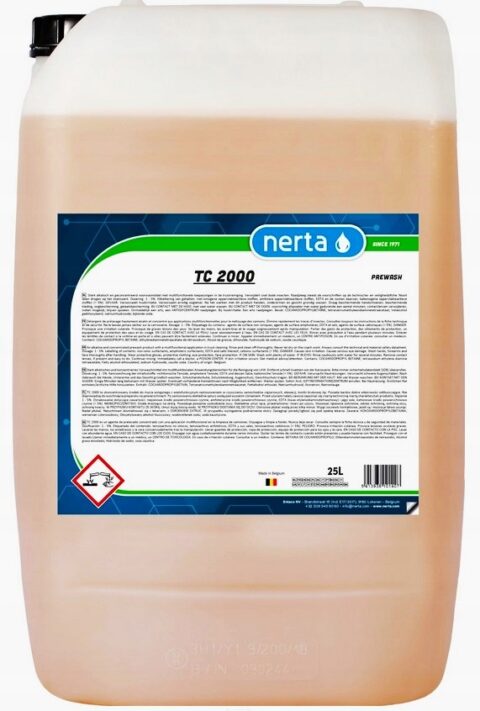 d875f8f0c5a0c0e2589c229633cfa655.jpg AKTYWNA PIANA Nerta TC 2000 DO MYCIA SAMOCHODU TIR CIĘŻAROWE TFR MOCNA 20 L